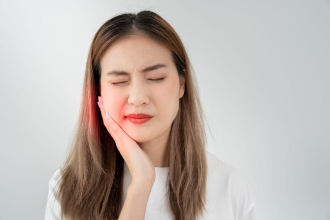 Asian,Woman,Feel,Toothache,From,Gingivitis,,Female,Suffer,Tooth,,Decay emergency dentist auburn